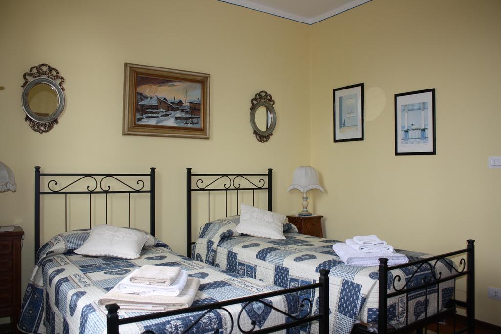 B&B Villa Cardellini Savigliano Quarto foto